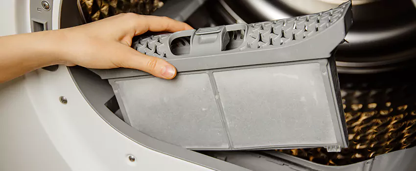 Signs Of A Clogged Dryer Lint Trap in Lexington, Kentucky